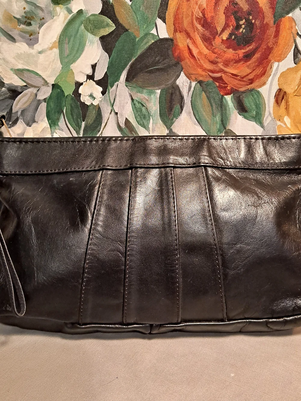 Excel Vintage Mid-century Modern 70s Black Leather Pleated Wristlet Clutch